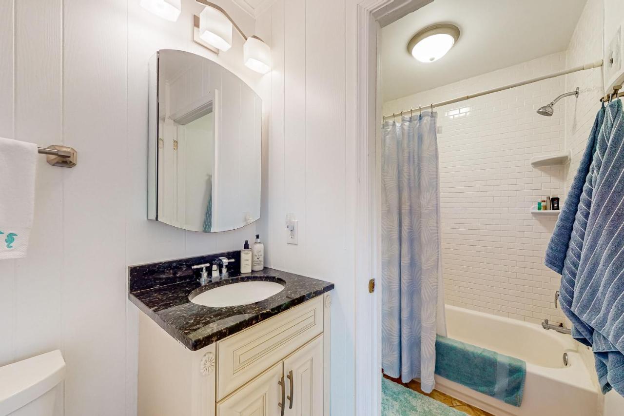 Bethany West --- 700 South Center Ct ベサニービーチ エクステリア 写真